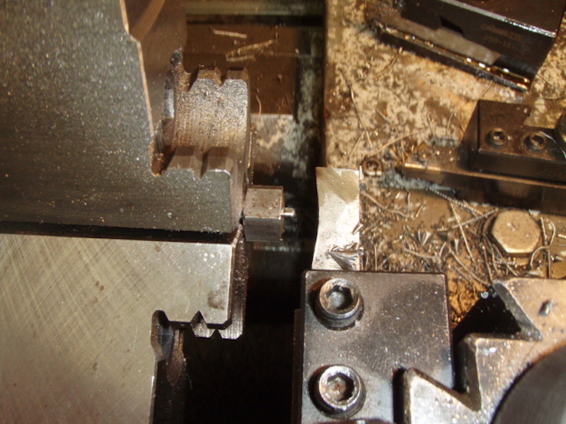 making high head bolts