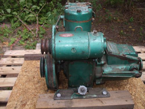 Old Marine Engine: 1969 Palmer 27 with gear box for Sale