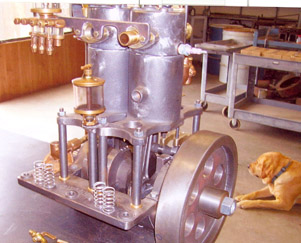 Dave Williams antique style engine.